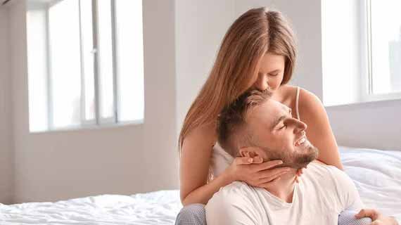 How to use honey jars for love manifestations