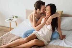 Signs of cheating through behavioral shifts explained