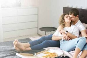 Signs of cheating through voice tonality shifts noted