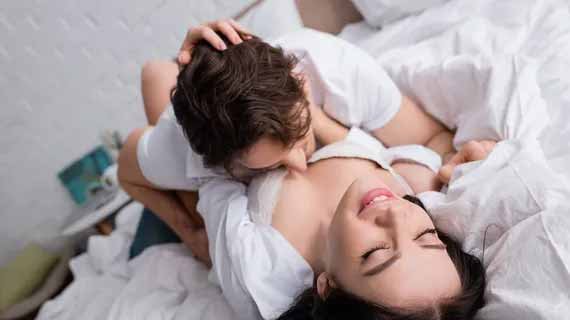 Signs she is cheating on him psychic signals unmasked