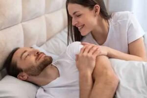 Using cinnamon and sugar for love spells safely