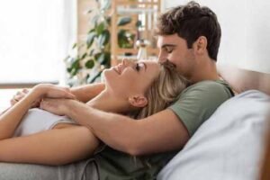 Signs of cheating based on gut feeling and energy changes